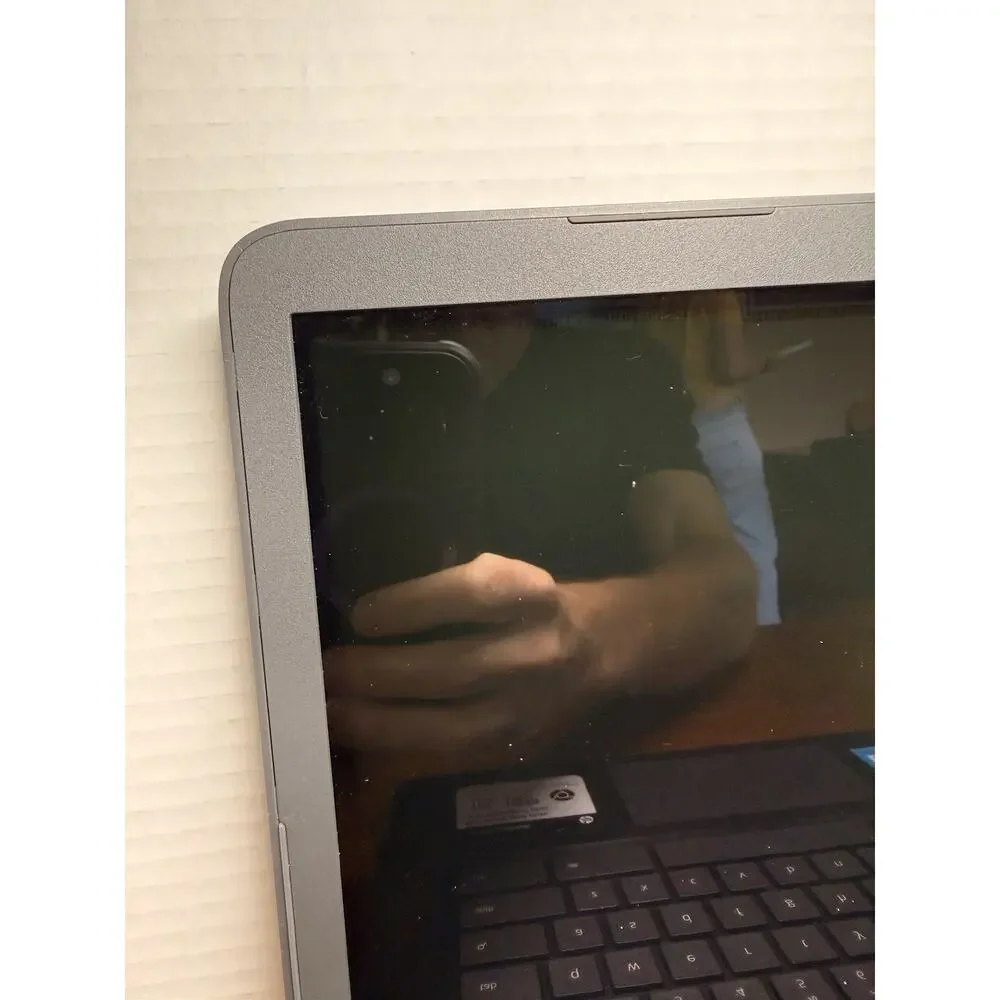 HP Chromebook 14-ca061dx 14” Laptop UNTESTED For Parts or Repair AS IS